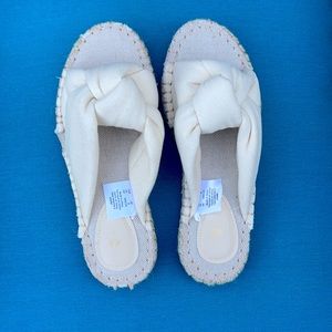 Beige H&M Size 8 Sandals